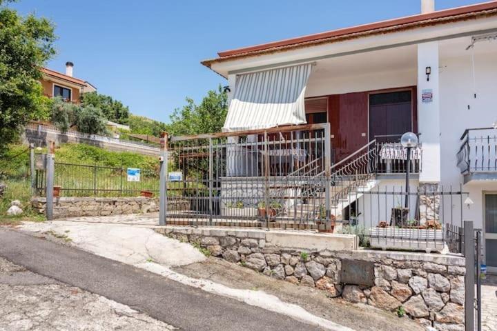 Guesthouseminturnoit Lucia Sparagna Exteriör bild